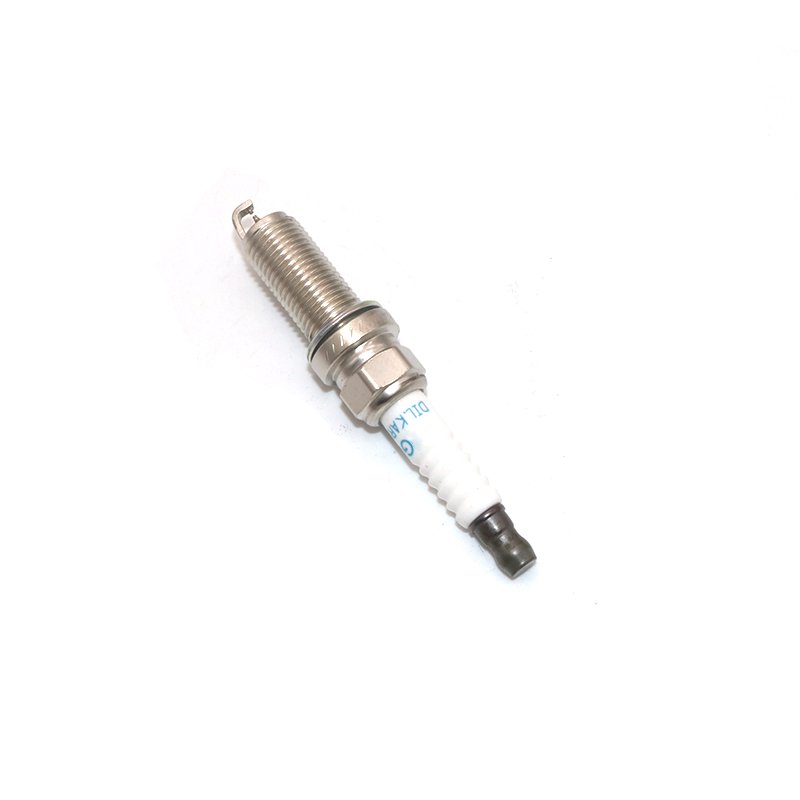 Auto Body Spare Parts Spark Plug Iridium Car Plug Candle OEM 9091901285 for TOYOTA Prius PHV 2016- Corolla Cross 2021